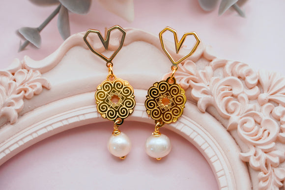 Forever Freshwater Pearl Earrings