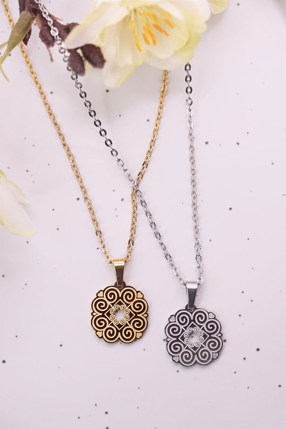 Modern Heart Necklace - Gold/Silver