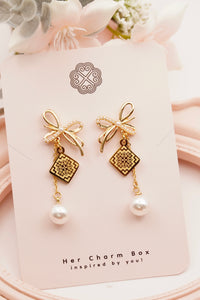 Pearly Bow Earrings